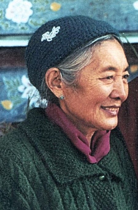 Khandro Tsering Ch&ouml;dr&ouml;n (born 1925)
