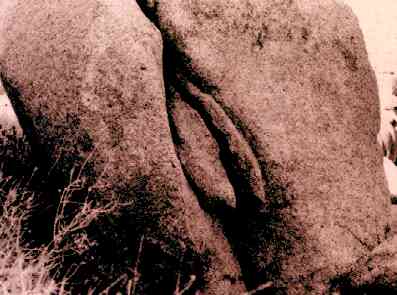 image of Yoni-shaped Sacred Cleft